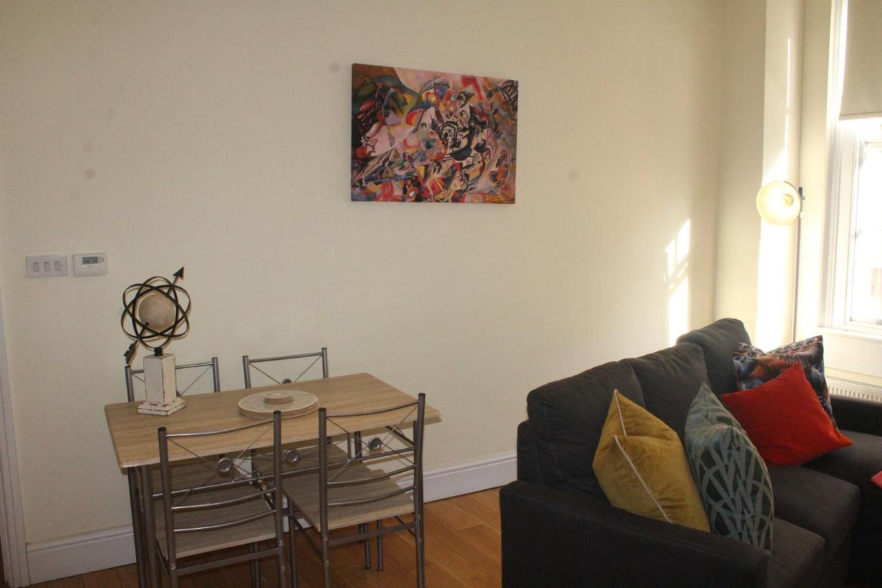 Beautiful 2 Bedroom In Apartment