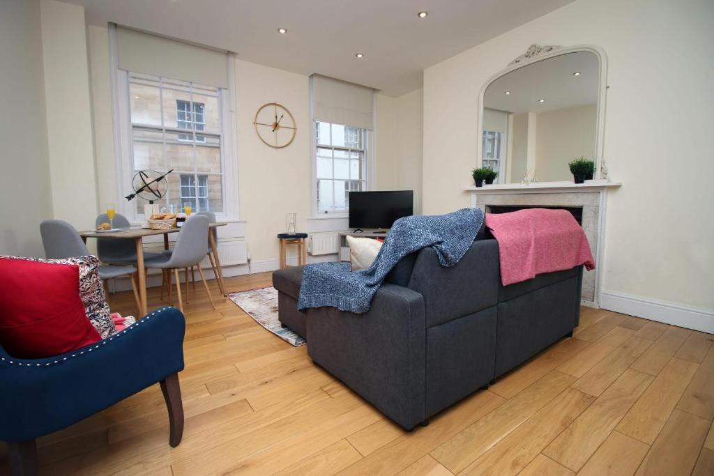 Beautiful 2 Bedroom In Apartment