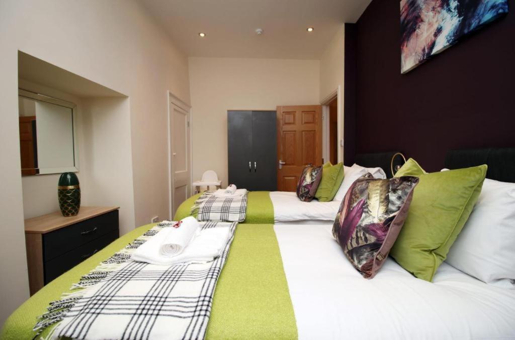 Beautiful 2 Bedroom In