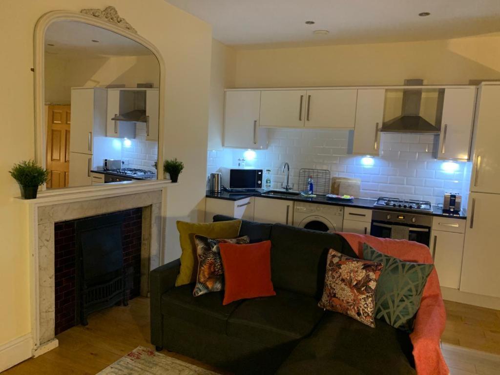 Beautiful 2 Bedroom In Bath